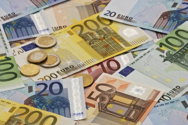 Curs Valutar Bnr Euro Dolar Leu.jpg