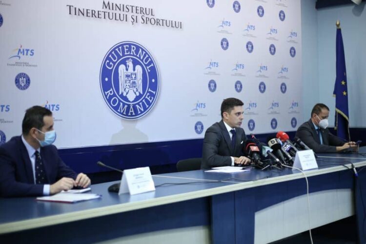 Eduard Novak Ministerul Tineretului Inquam Photos Sabin Cirstoveanu 850x567 1.jpg