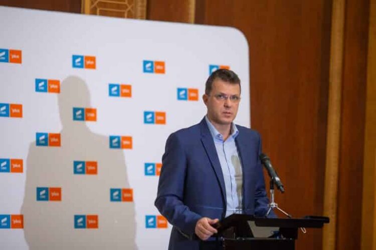 Ionut Mosteanu Usr Blocheaza Construcia De Autostrazi Si Hidrocentrale.jpg