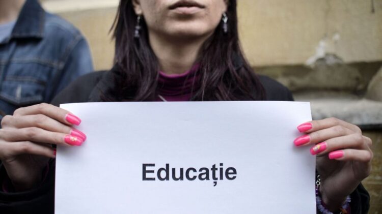 Protest Profesori Salarii Mici 805386.jpg