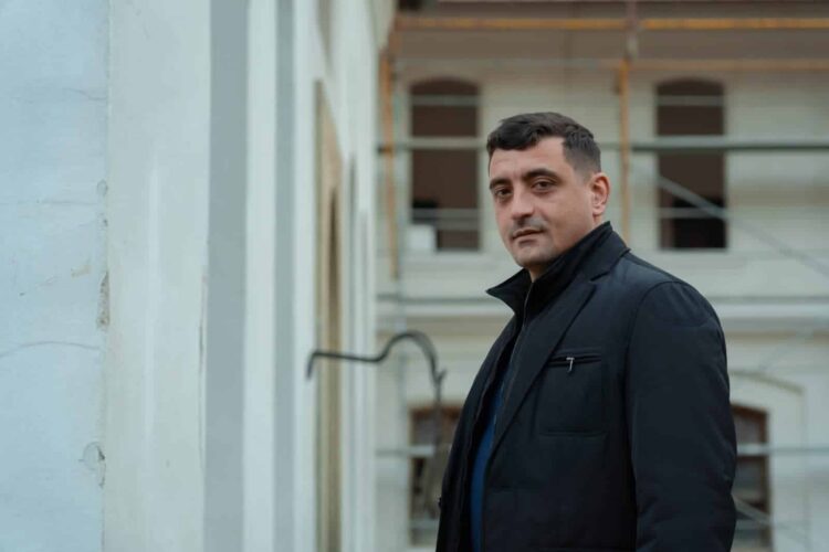 Biografie George Simion.jpg