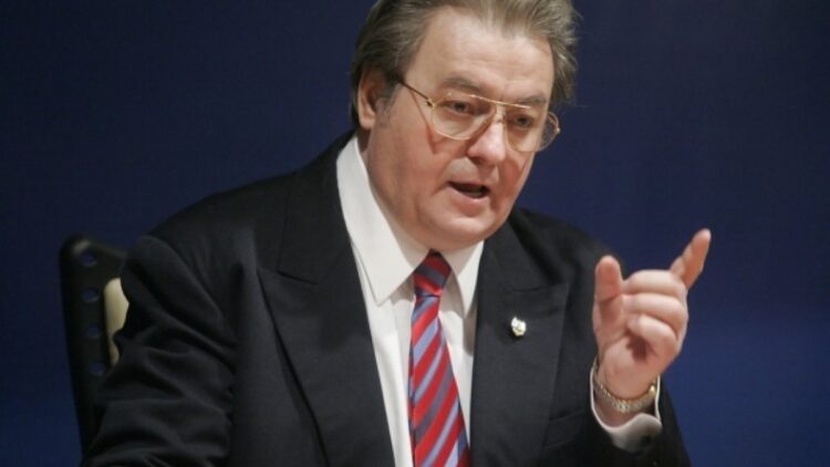 Vadim Tudor Corneliu.jpg