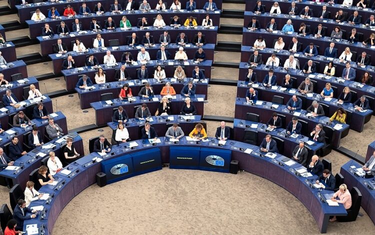 Parlament.jpg