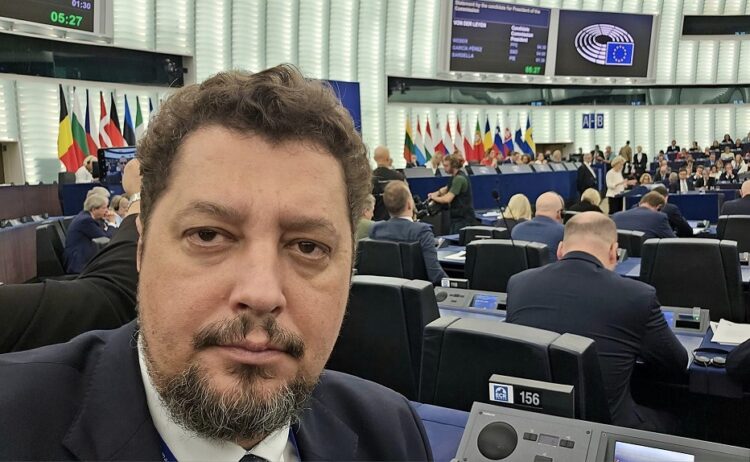 Ct Europarlamentar.jpg