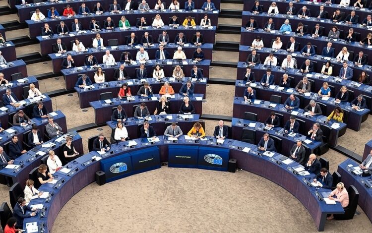 Parlament.jpg