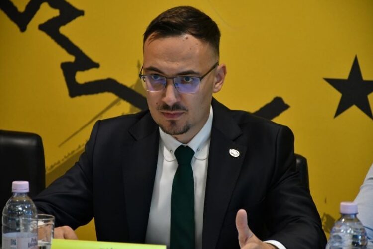 Razvan Biro Aur.jpg