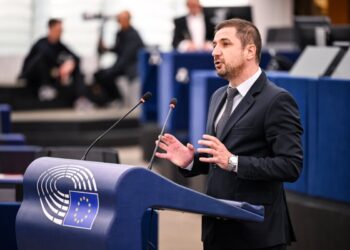 Adrian Axinia: Bruxelles pune piedici industriei turistice cu reglementări inutile!